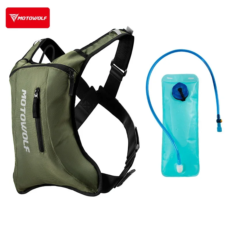 Motocross Hydration Pack with 2L EVA Water Bag for MTB Riding 1 Motocross hydration pack in fluorescent green with slim polyester and PVC body and shoulder straps